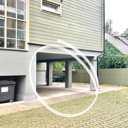 Appartamento Avar Ja Hubane Stuudiokorter Kesklinnas