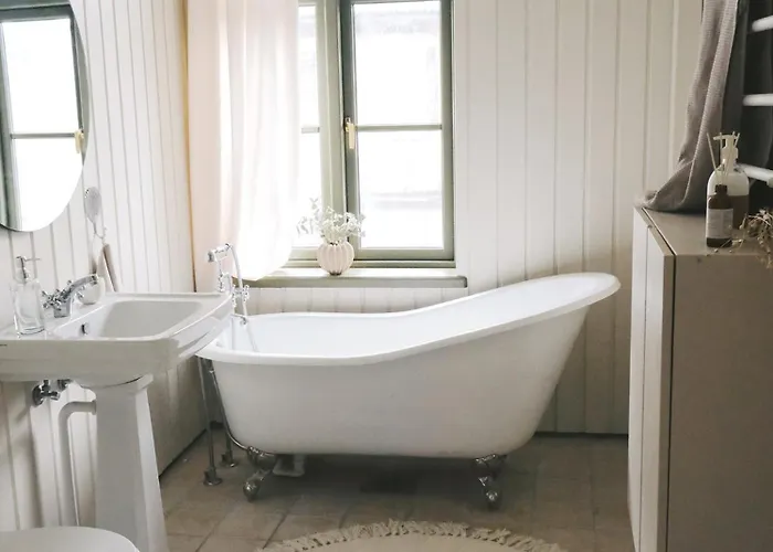 Avar Ja Hubane Stuudiokorter Kesklinnas